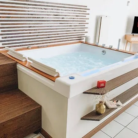 Apartment Nuit D'exception - Loft Avec Jacuzzi Bordeaux