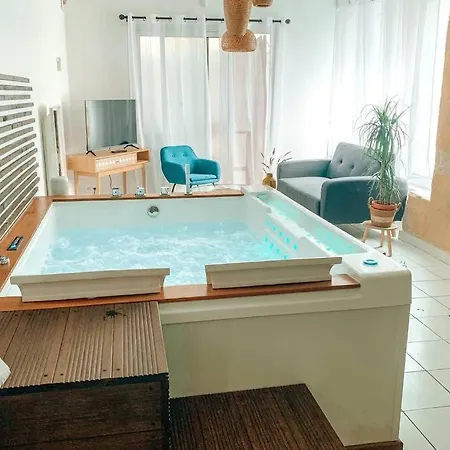 Apartment Nuit D'exception - Loft Avec Jacuzzi Bordeaux